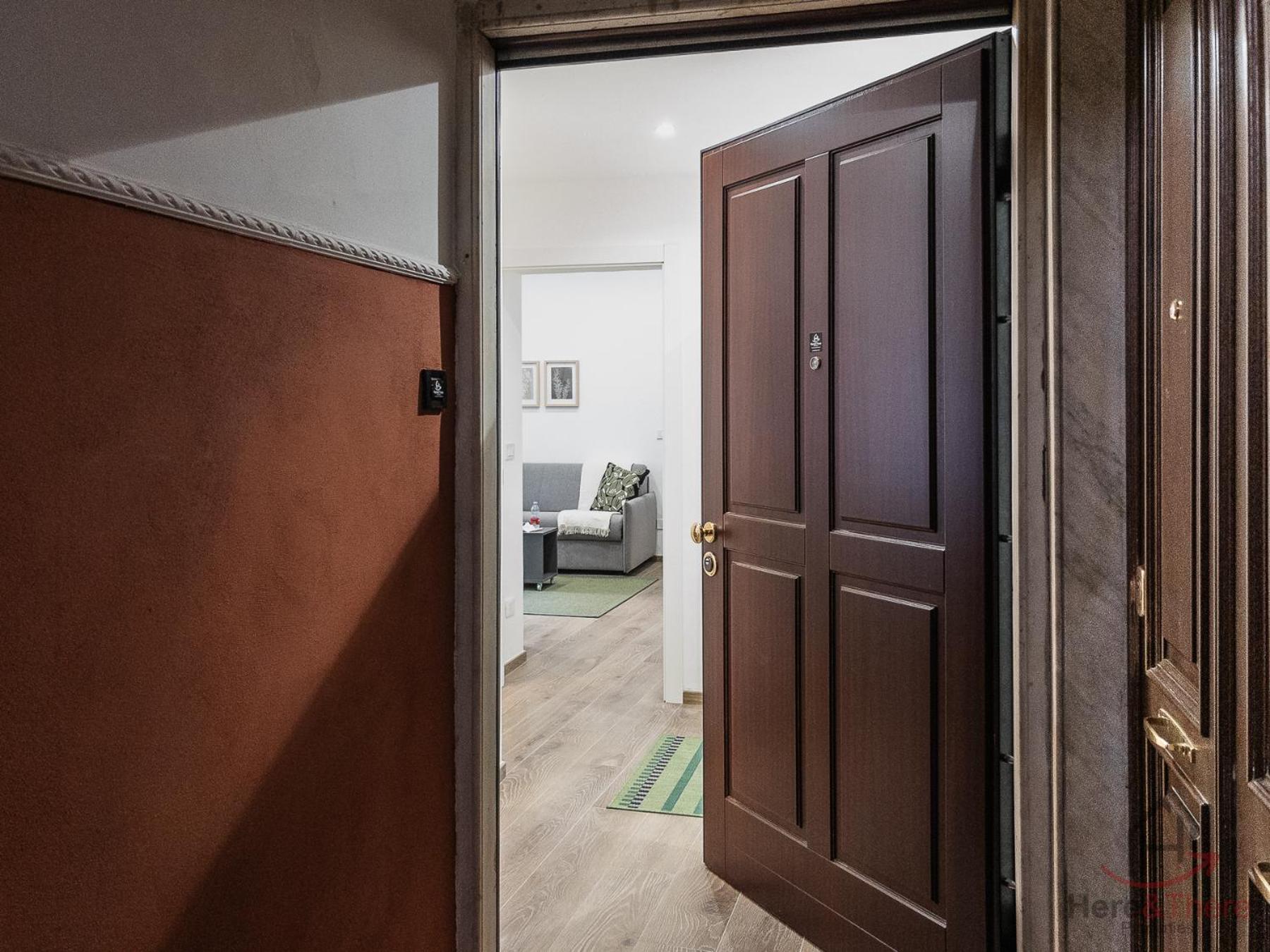- Trains 4 Min - Ac - Super Wifi Apartment *